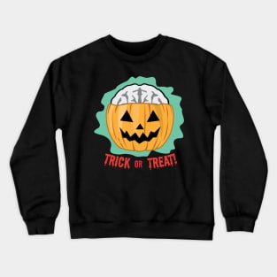 Spooky Halloween Pumpkin With Its Brain Out - Trick or Treat Crewneck Sweatshirt